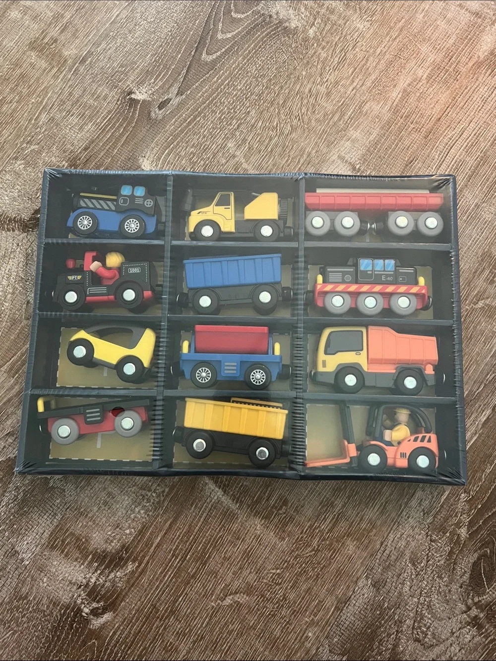 Giant Bean NWT 12 Construction Vehicles Set for Train Tracks